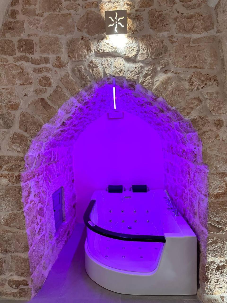 Primus Suite Ceglie Messapica Exteriör bild