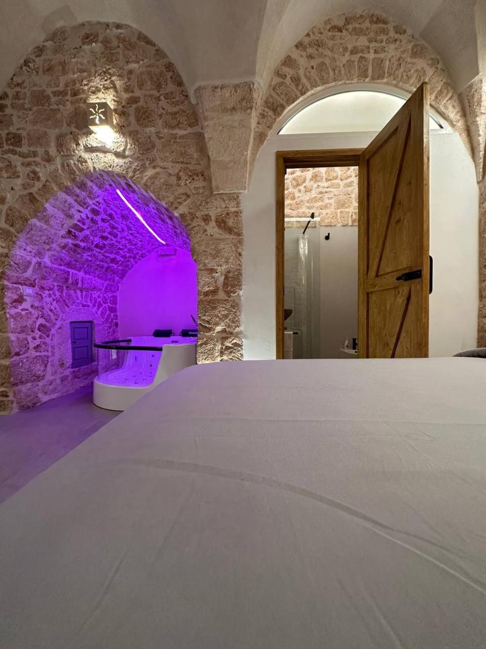 Primus Suite Ceglie Messapica Exteriör bild