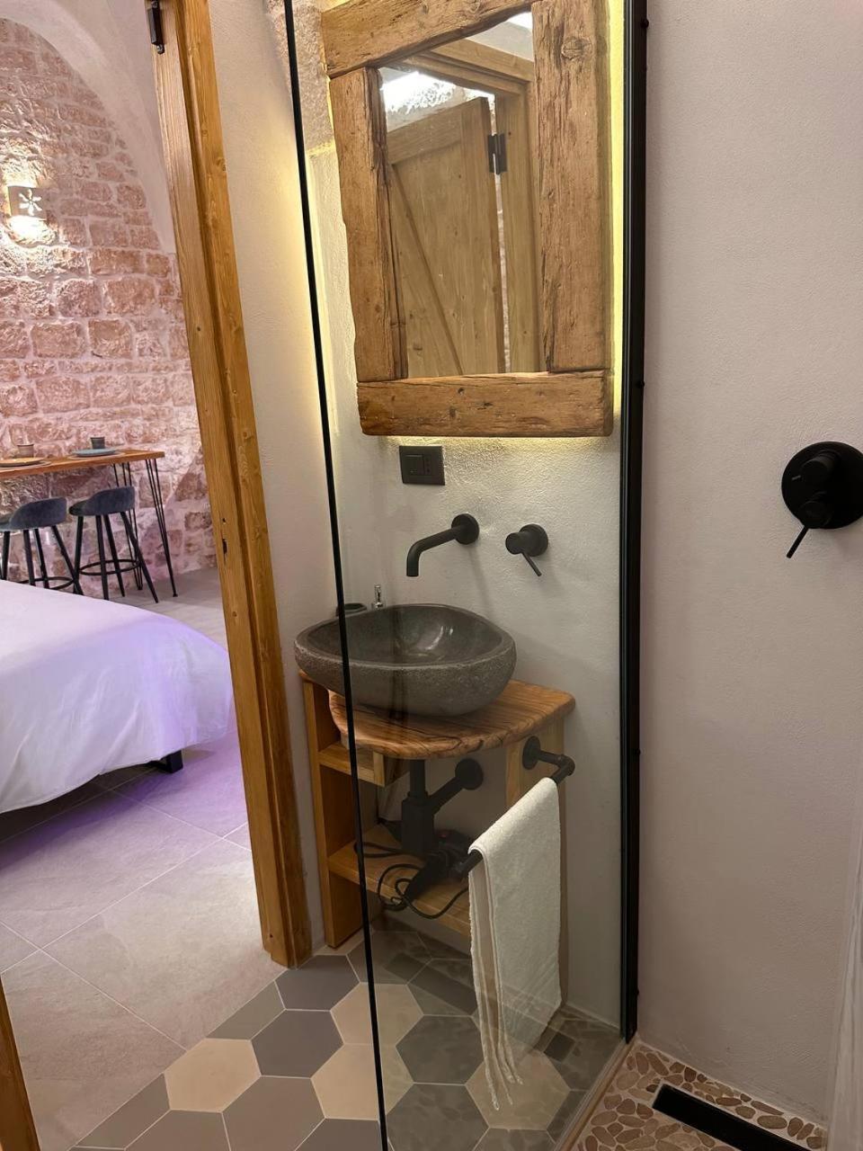 Primus Suite Ceglie Messapica Exteriör bild