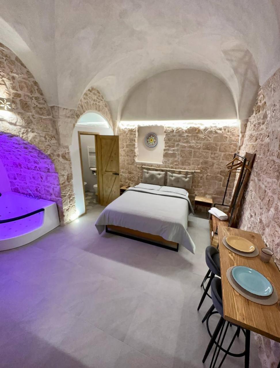 Primus Suite Ceglie Messapica Exteriör bild